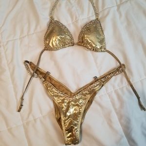 Figure competition suit